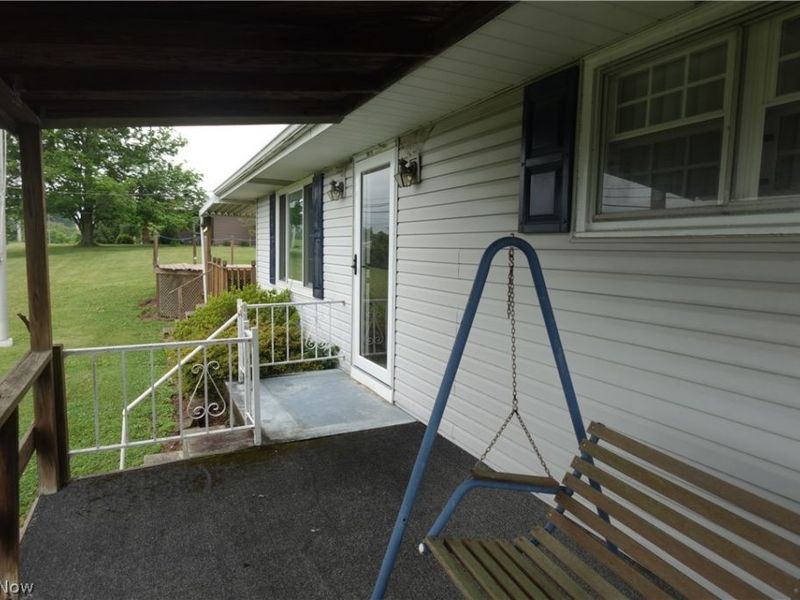54837 High Ridge Road , Bellaire, OH 43935 Photo 3