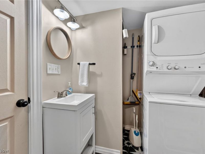 2078 W 41st Street, Cleveland, OH 44113 Photo 22