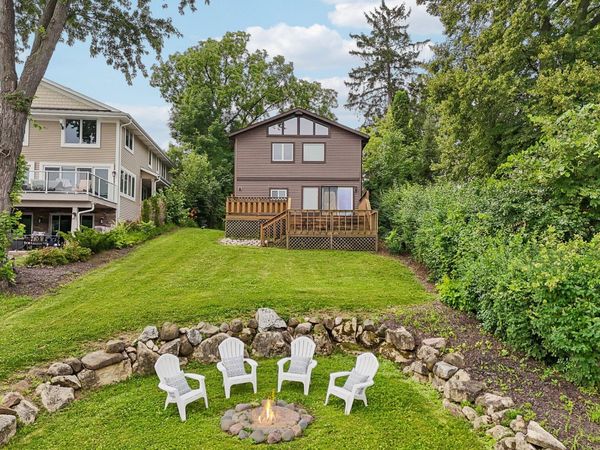 S73W17268 Lake Dr, Muskego, WI 53150