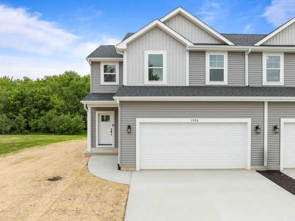 1567 Meadowview Ct, Whitewater, WI 53190