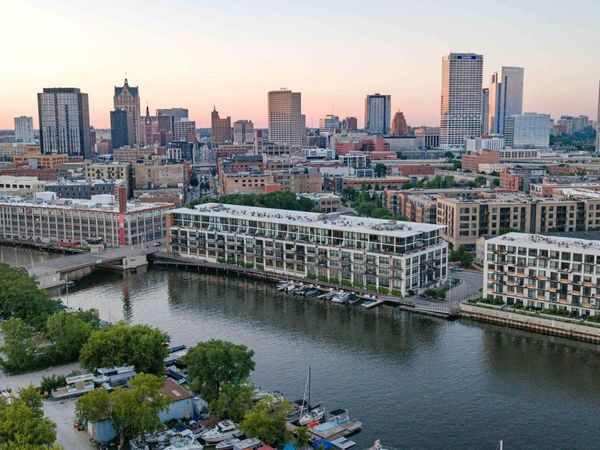 311 E Erie St, Unit 408, Milwaukee, WI 53202