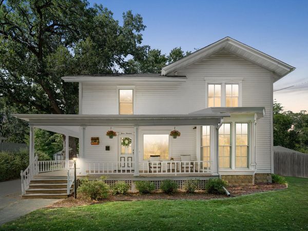 319 E Lake St, Unit 319 1/2, Lake Mills, WI 53551