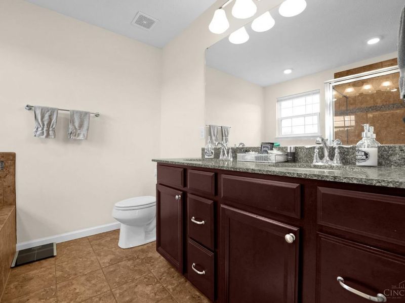 6468 Holly Lane, Fairfield Township, OH 45011 Photo 18