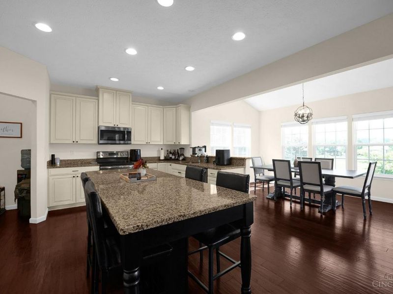6468 Holly Lane, Fairfield Township, OH 45011 Photo 7