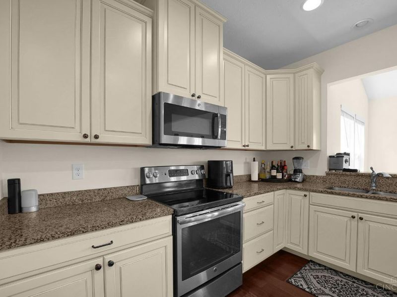 6468 Holly Lane, Fairfield Township, OH 45011 Photo 8