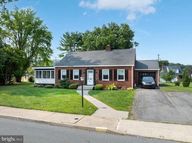 18 SUNSET ROAD, LEWISTOWN, PA 17044