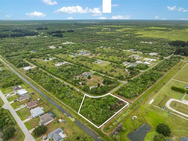 615 Wisham Street SW, Palm Bay, FL 32908