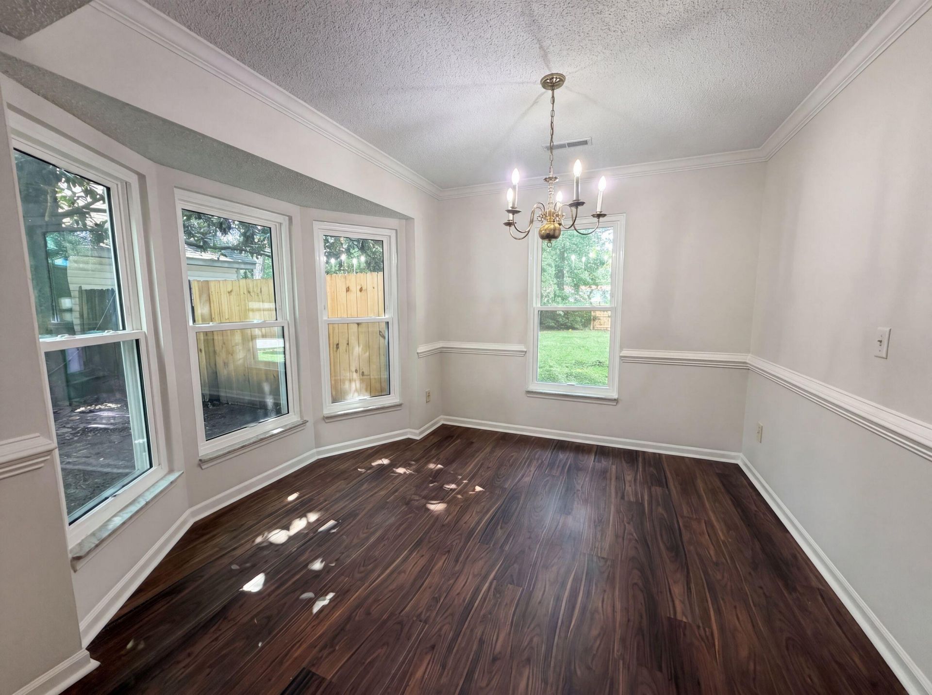133 Danzid Drive Photo 8