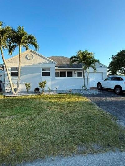 10350 SW 208th Ter , Cutler Bay, FL 33189 Photo