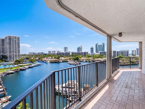 300 Three Islands Blvd, Unit 207, Hallandale Beach, FL 33009