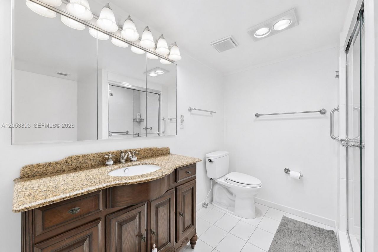 300 Three Islands Blvd, Unit 207, Hallandale Beach, FL 33009 Photo