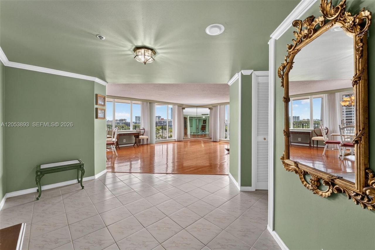 300 Three Islands Blvd, Unit 207, Hallandale Beach, FL 33009 Photo