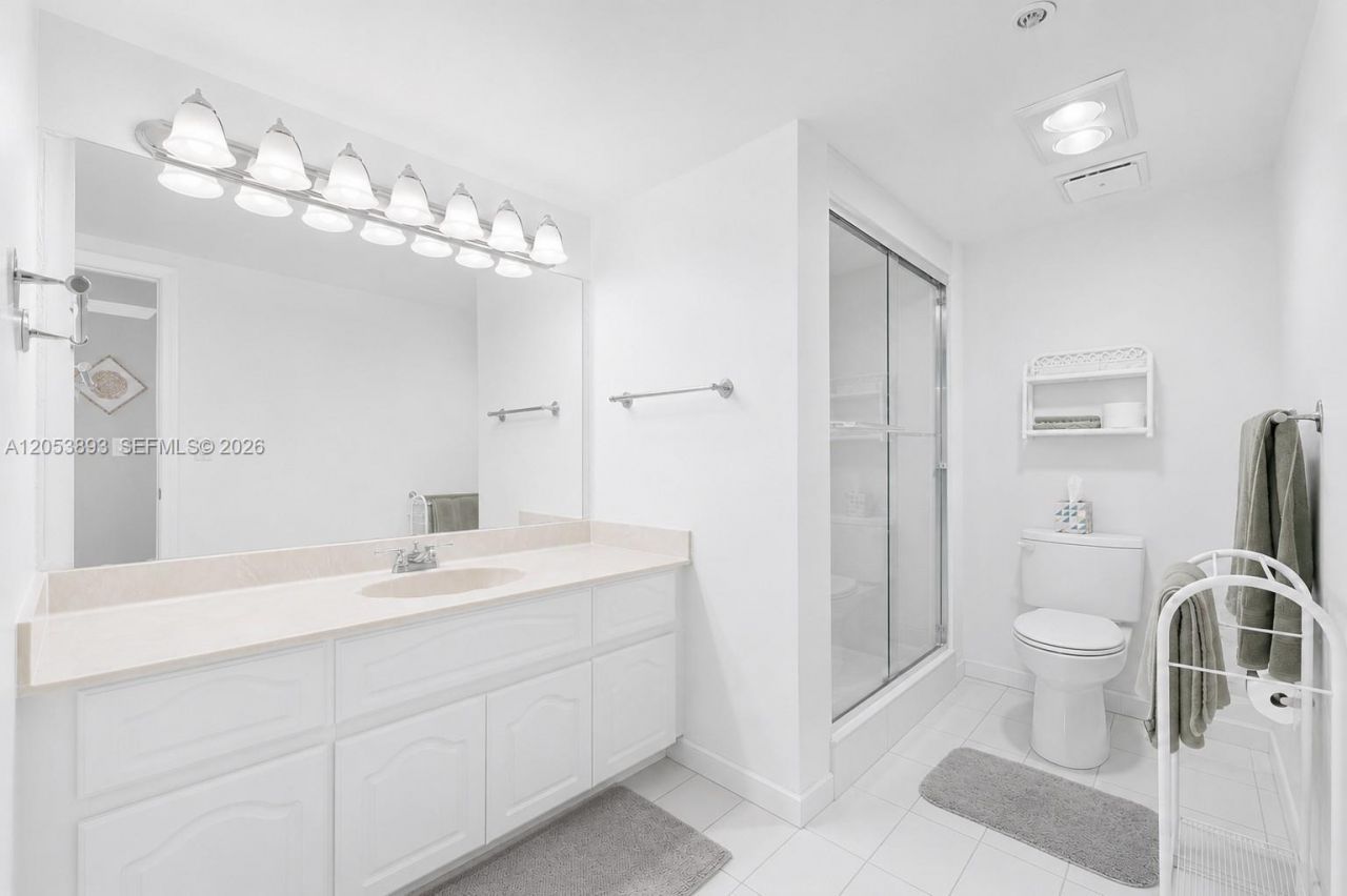 300 Three Islands Blvd, Unit 207, Hallandale Beach, FL 33009 Photo