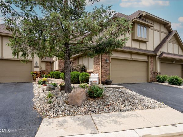 1608 Saddlebrook Court, Toledo, OH 43615