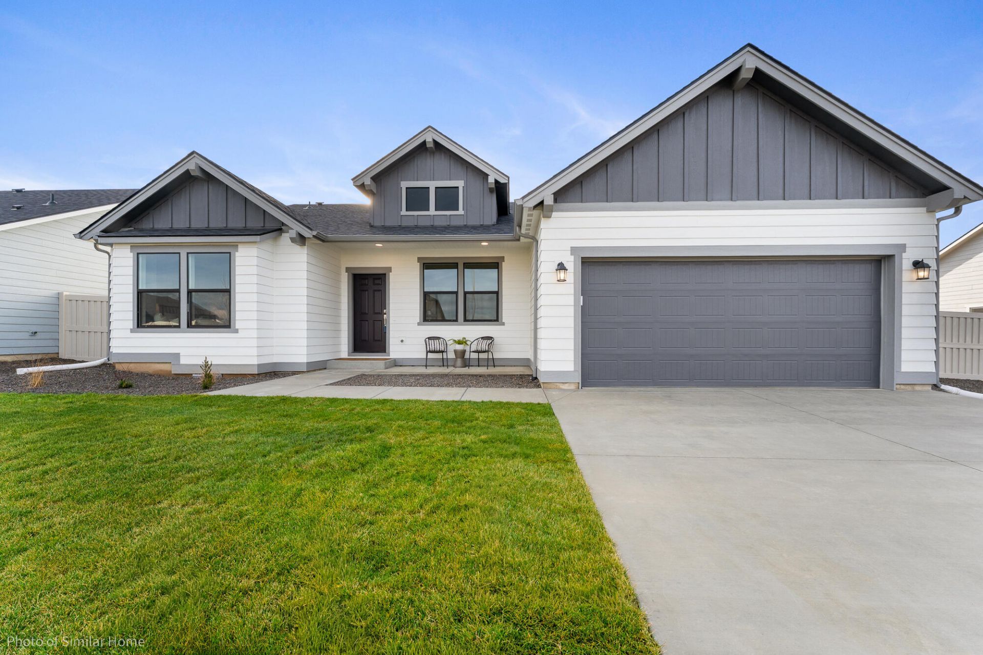 3059 Mt. Thielsen Drive, Unit 62, Medford, OR 97504 Main Photo