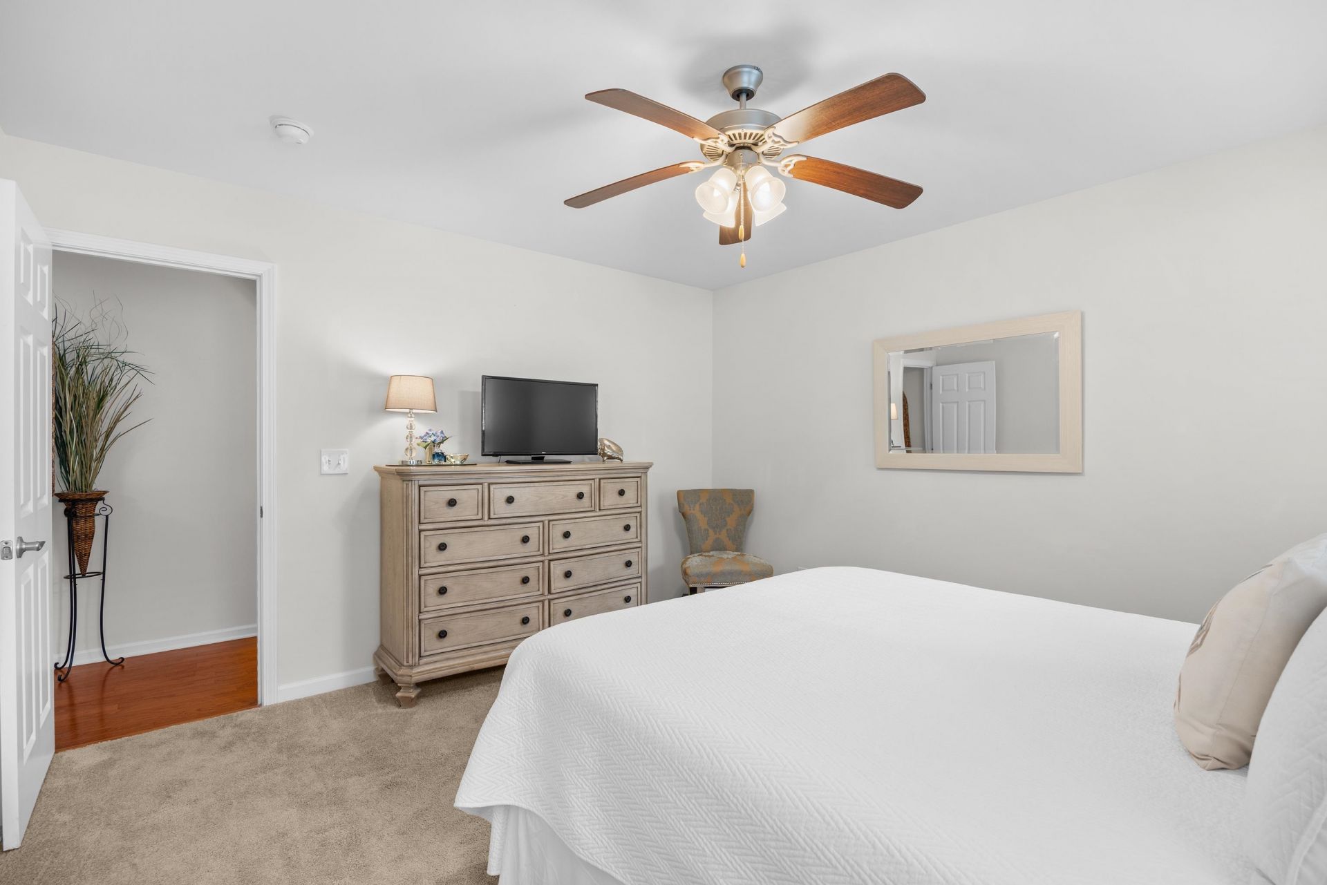 110 Clearwater Dr.  Photo 19