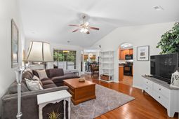 110 Clearwater Dr.  photo 4
