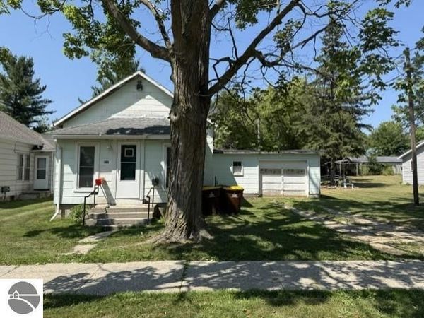 618 Mechanic Street, Alma, MI 48801