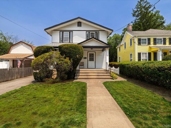 69 Grove Street , Lynbrook, NY 11563