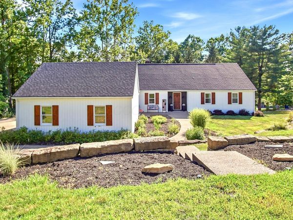 5200 Hampton Court , Zanesville, OH 43701