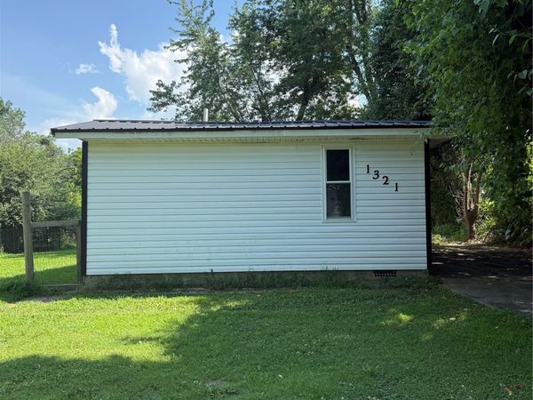 1321 Monta Avenue , Muskogee, OK 74403