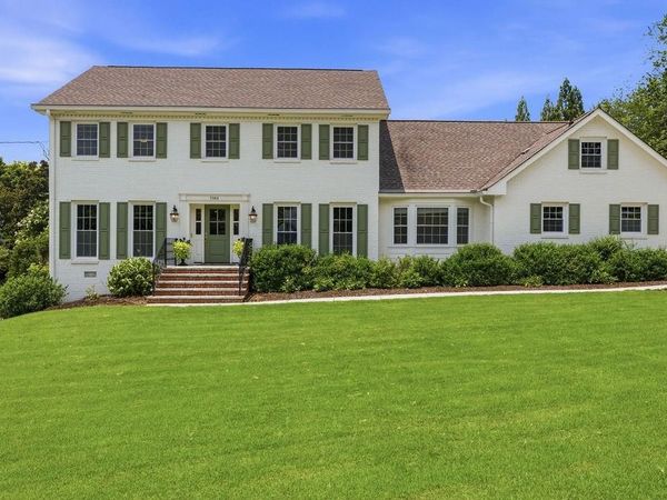 5266 Wynterhall Way , Dunwoody, GA 30338
