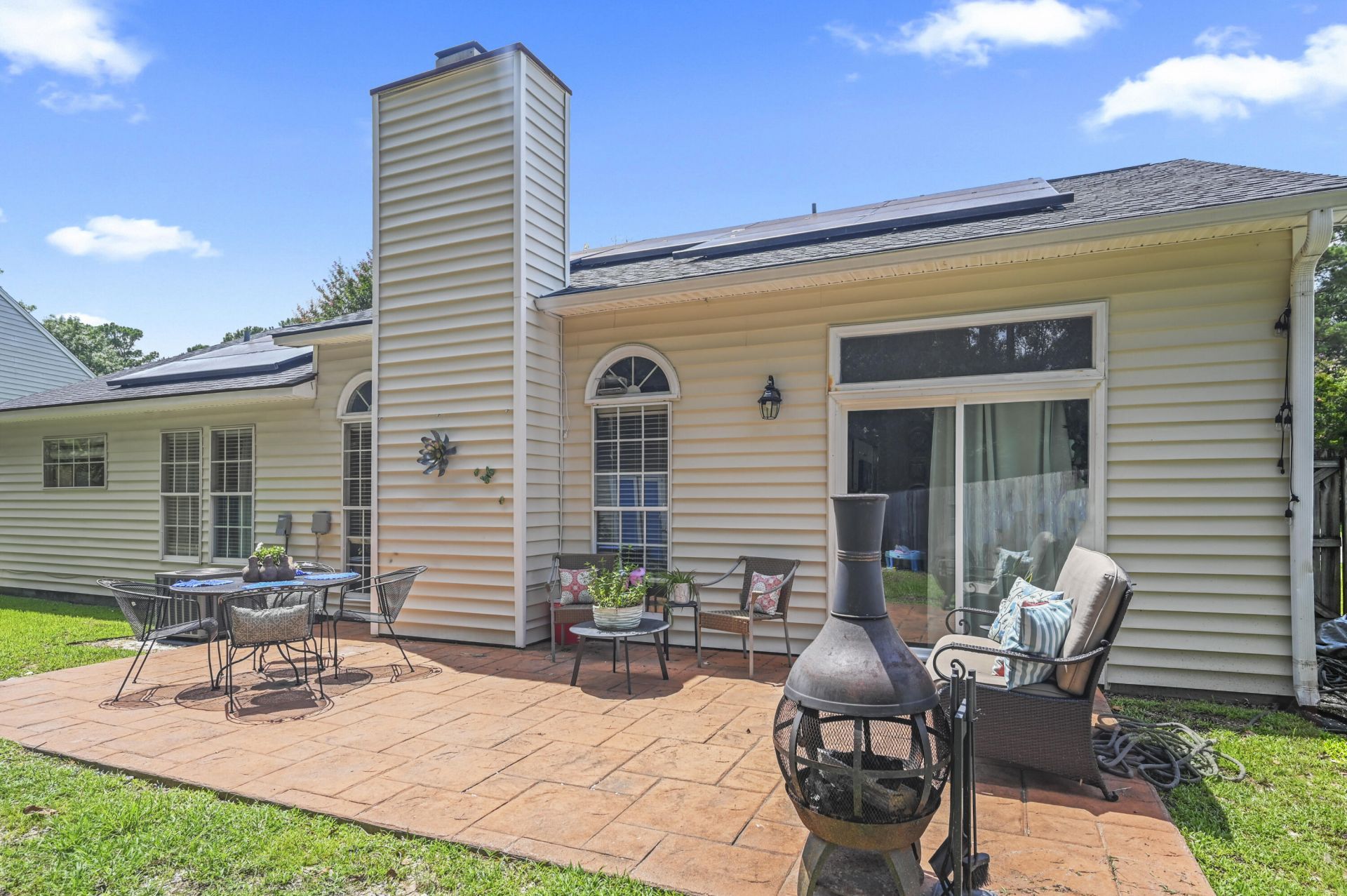 202 Challis Court Photo 20