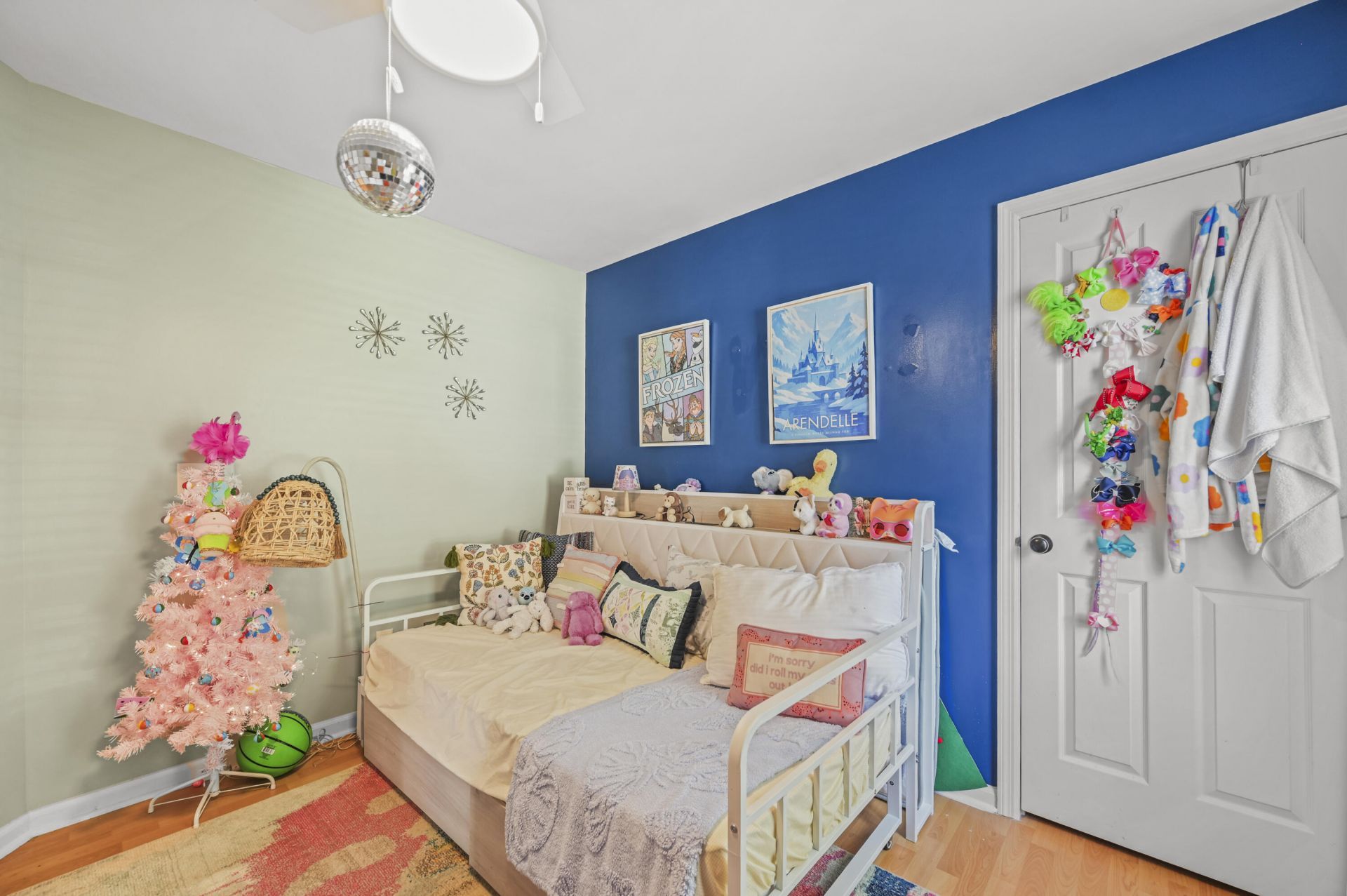 202 Challis Court Photo 8