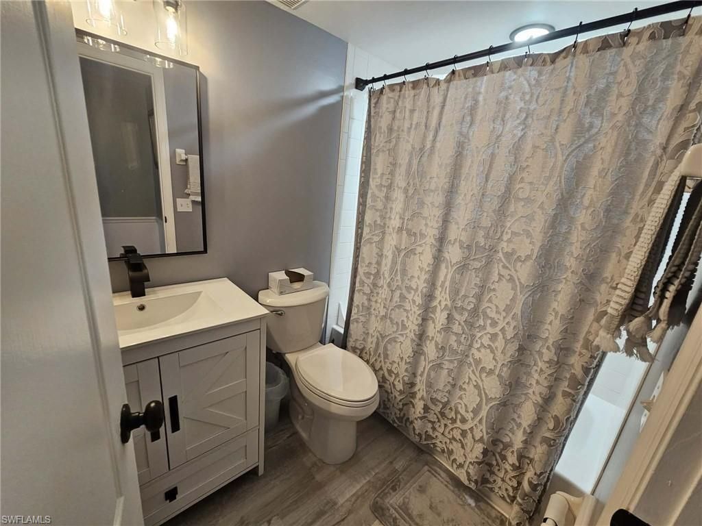 7360 Glenmoor Ln , Unit 4207, Naples, FL 34104 Photo