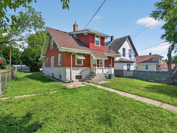 1227 Arkwright Street , Saint Paul, MN 55130
