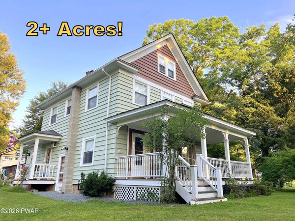 208 Route 590, Greeley, PA 18425