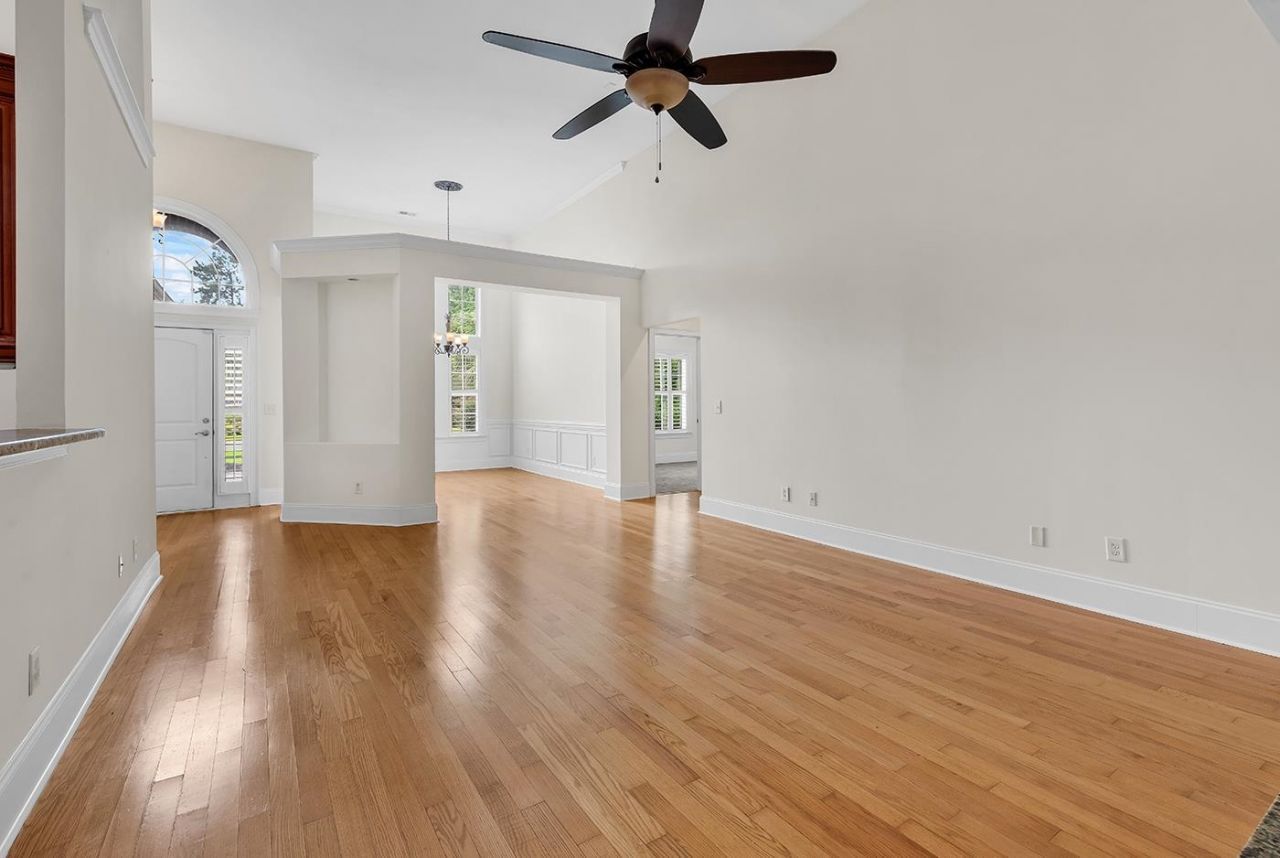 284 Chamberlin Rd. Photo 10