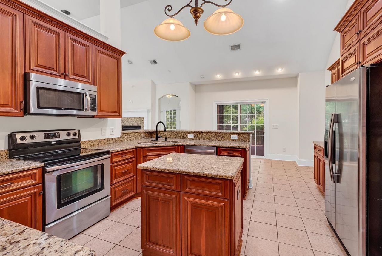 284 Chamberlin Rd. Photo 18