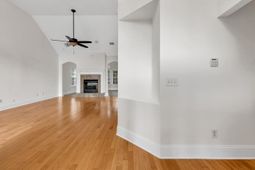 284 Chamberlin Rd. photo 4