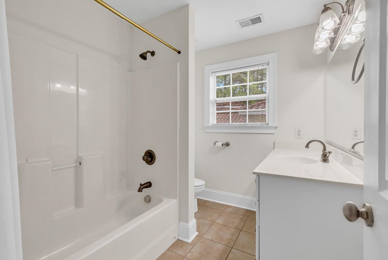 284 Chamberlin Rd. Photo 38