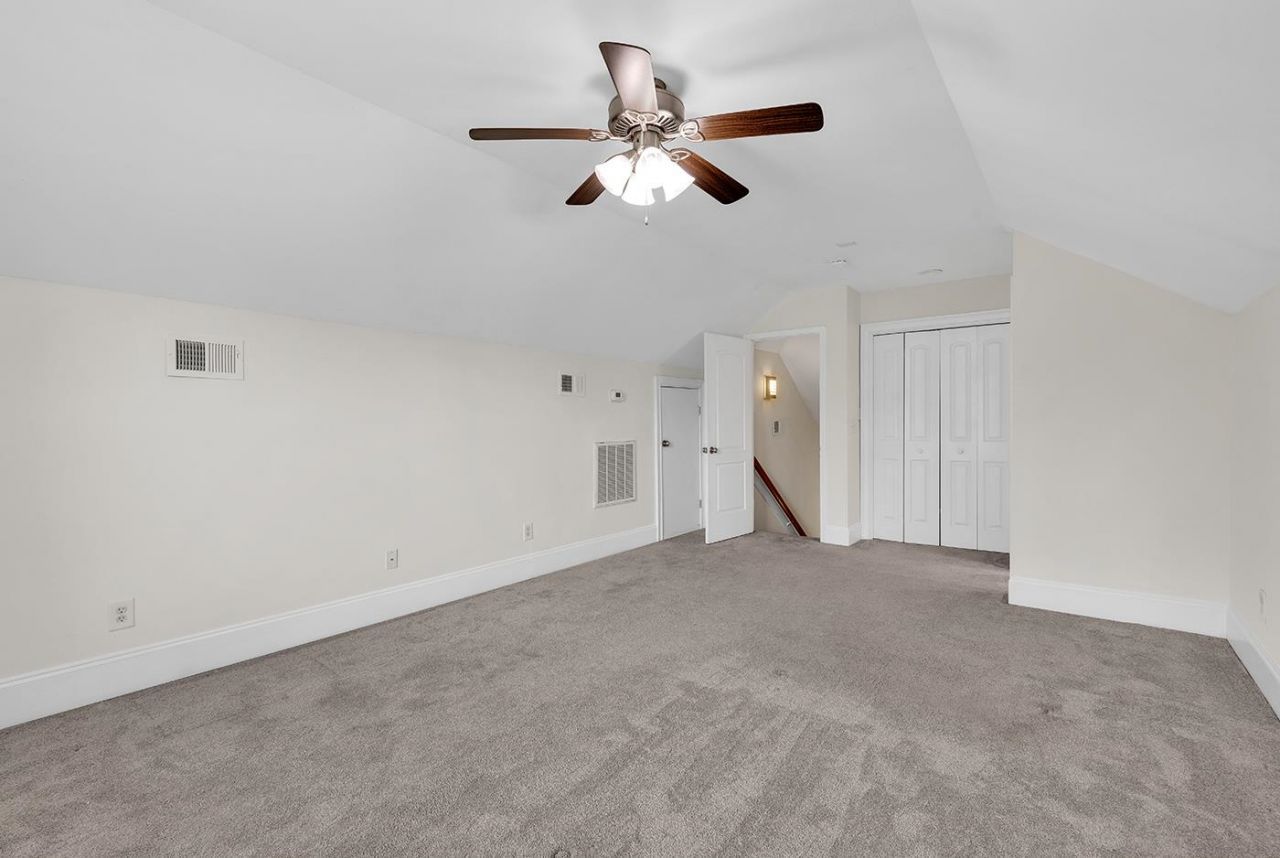 284 Chamberlin Rd. Photo 39