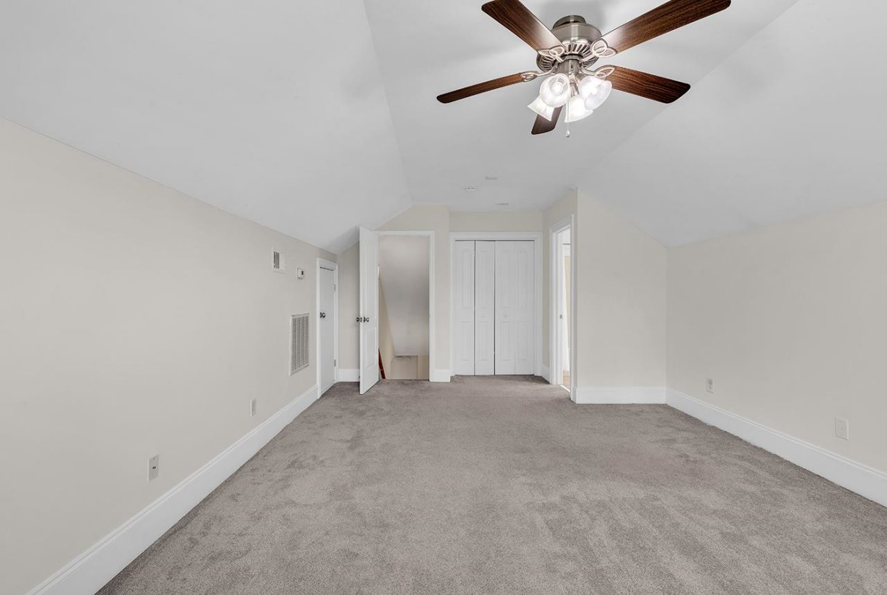 284 Chamberlin Rd. Photo 40