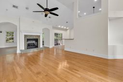 284 Chamberlin Rd. photo 4