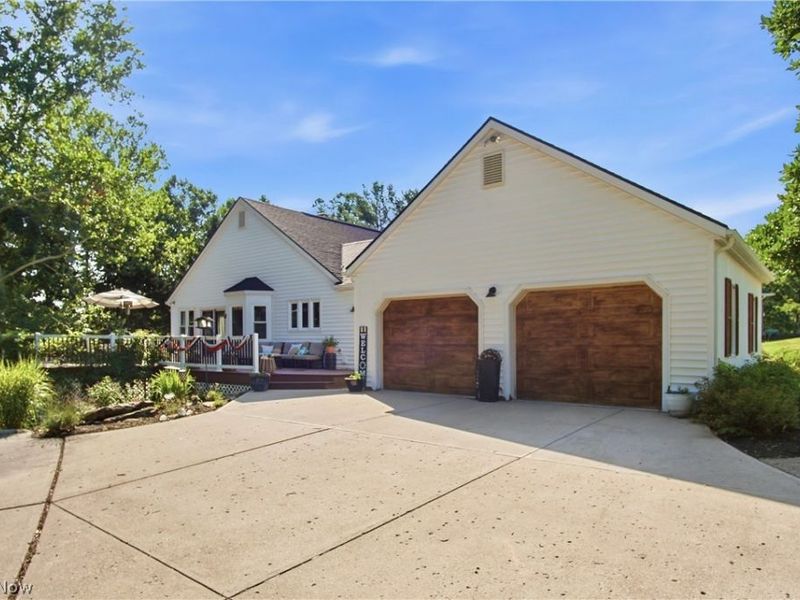 5200 Hampton Court, Zanesville, OH 43701 Photo 2