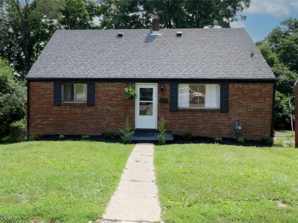 414 Dresden Avenue , Steubenville, OH 43952