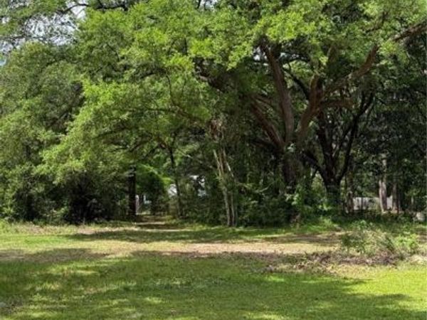 72730 5TH Avenue , Abita Springs, LA 70420