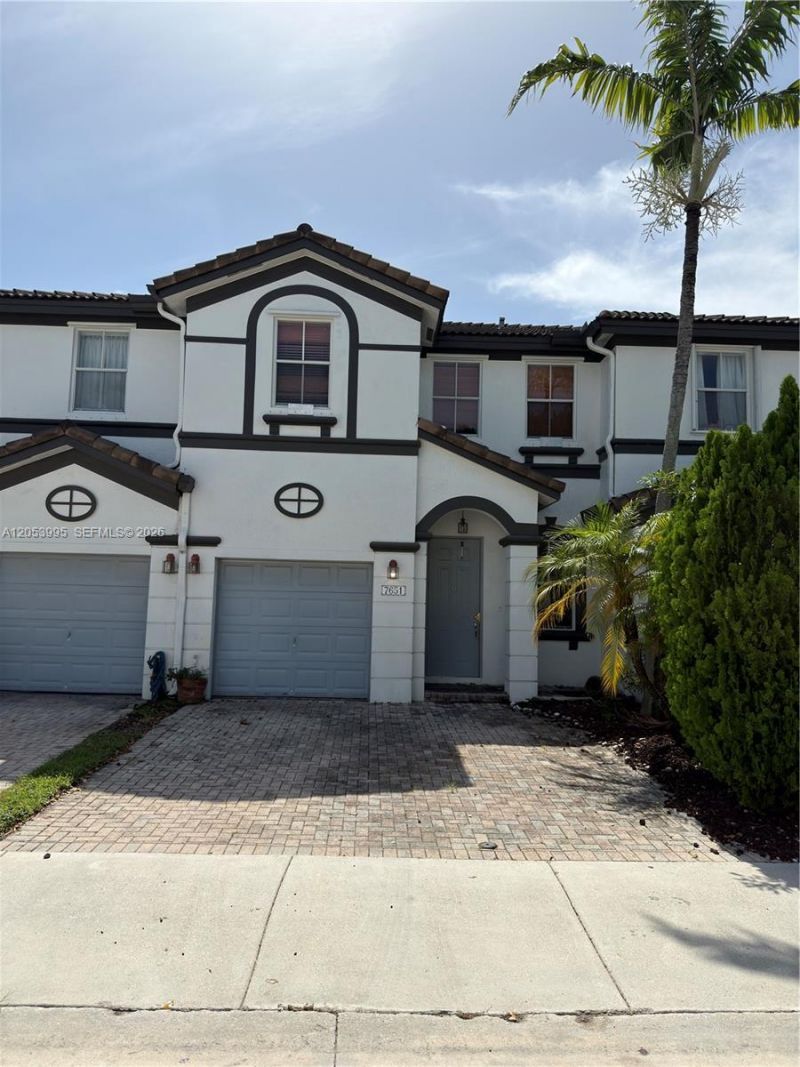 7651 NW 114th Path, Doral, FL 33178 Photo