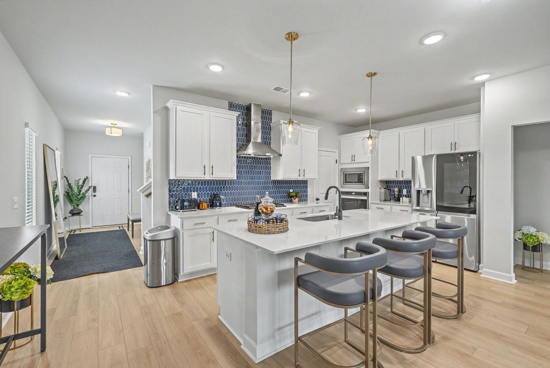 114 Lucca Drive Photo 6