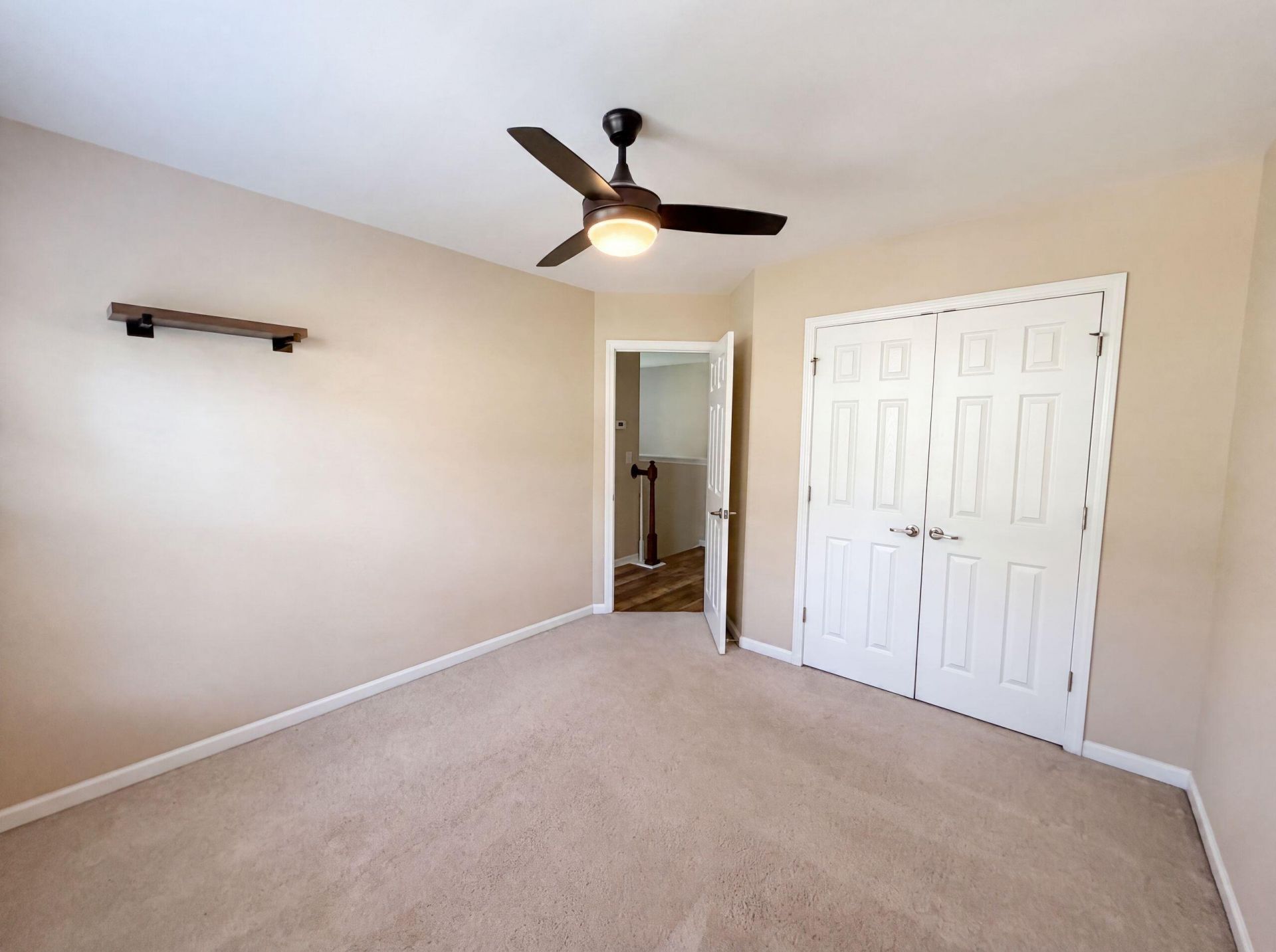 9006 Parlor Drive Photo 12