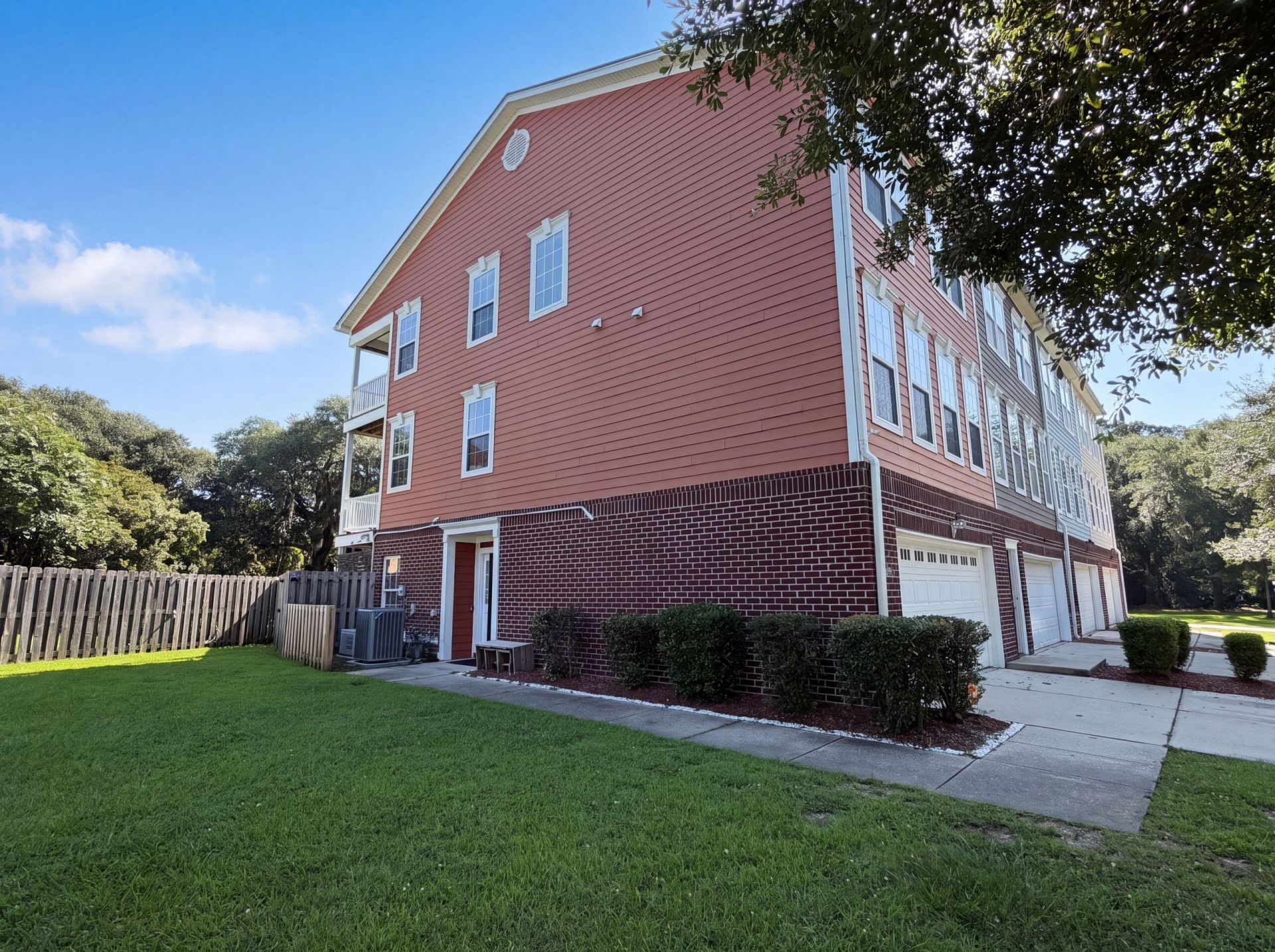 9006 Parlor Drive Photo 17