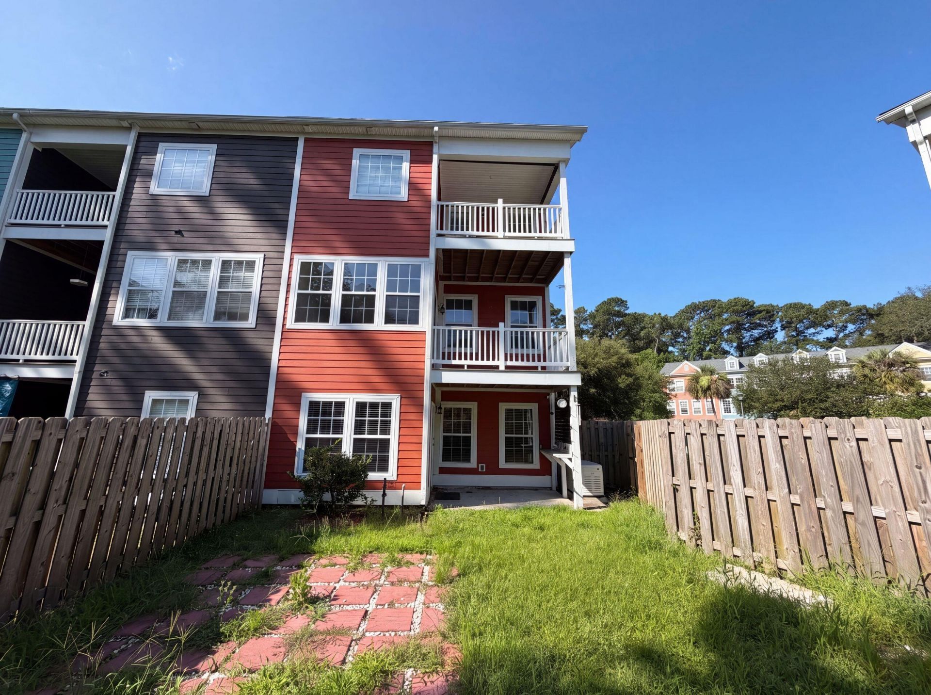 9006 Parlor Drive Photo 6