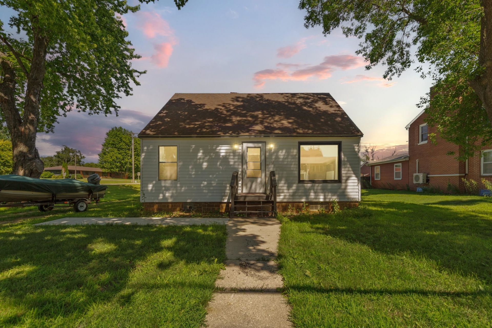 100 5th Street Street , Armstrong, IA 50514 Main Photo