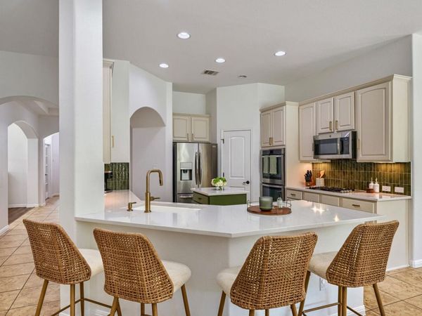 439 Drury LN, Austin, TX 78737