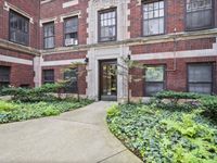 906 OAKTON Street, Evanston, IL 60202 primary photo