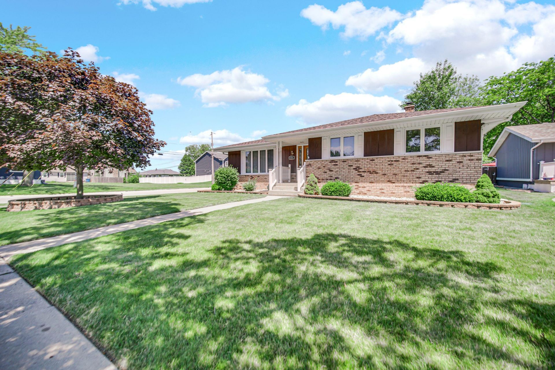 9301 Southmoor Avenue, Highland, IN 46322 Main Photo
